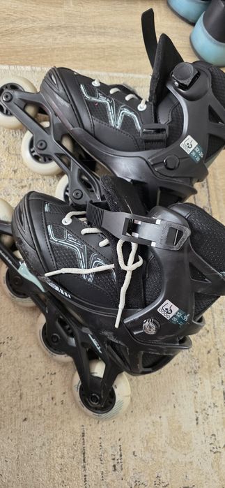 Role Oxelo pentru copii - marime 32-35, negre.