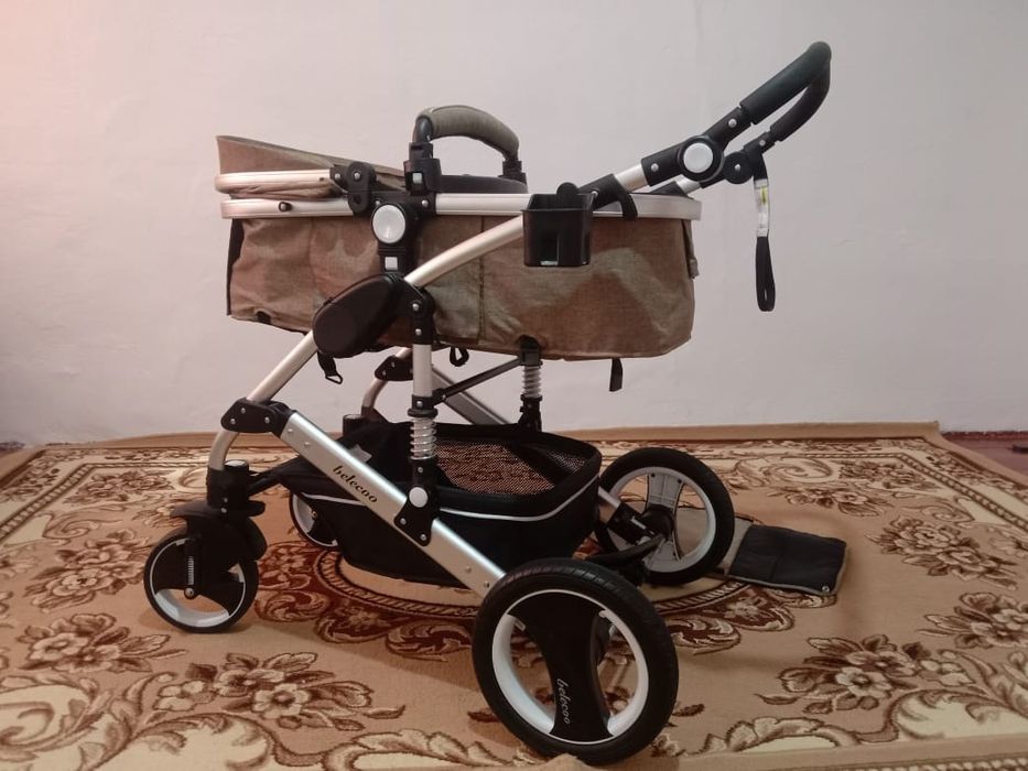 Коляска в хорошем состоянии