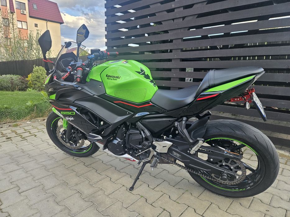 Vând Kawasaki Ninja 650 – 2021 – stare impecabilă, fără accident