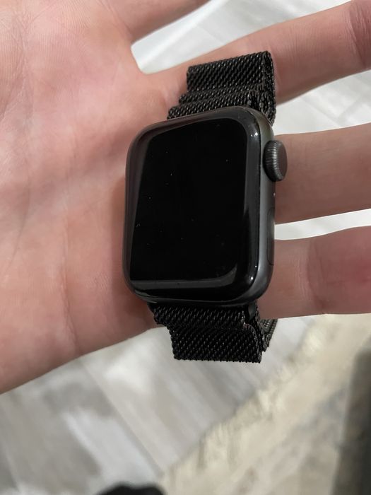 Apple watch se nike