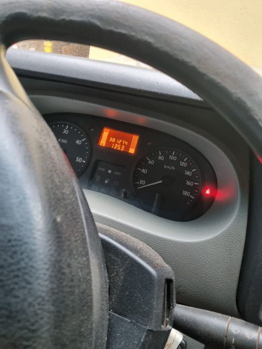 Se vinde Renault Master 2,5  100cp   390000km sau schimb cu tractor