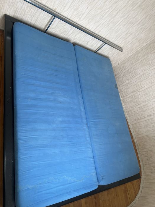 Продаю мебель двухспальная кровать