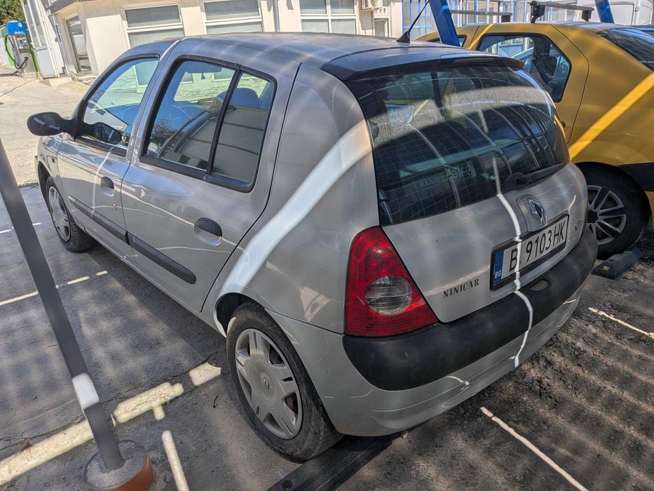 Renault Clio 2003 г., 1.2 16V, 75 к.с. – за части.