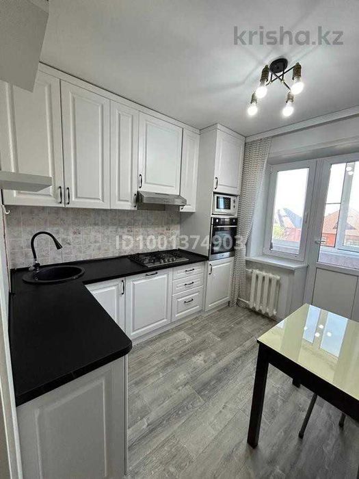 продается 3 ком квартира район 3 школа