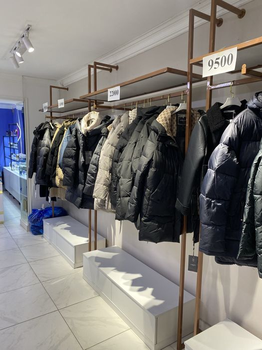 Мебель, витрины для одежды