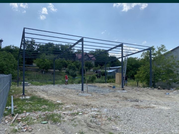 Vând hală metalică 7 m lățime cu 15 m lungime cu 4 m înălțime