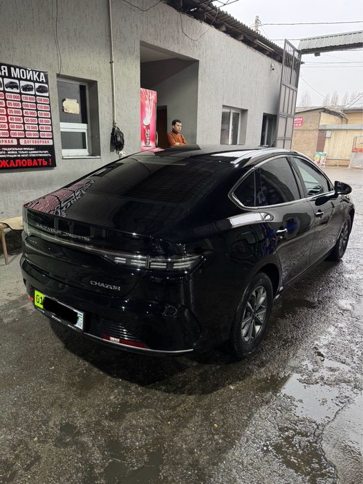 BYD Chazor DM-i luxe 2024-25 srochna sotiladi