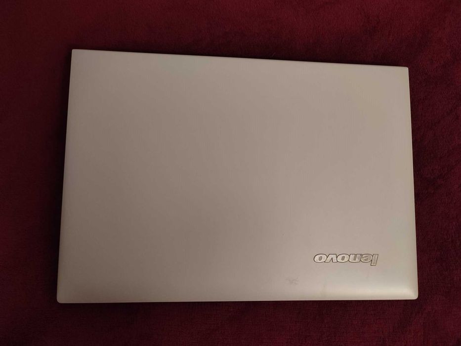 Lenovo IdeaPad Z500 на части