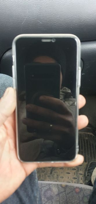 Ipxoni 11 pro  256 xotr  yomkis 71 radnoy aybi yu tel idyal