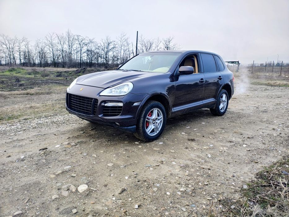 Porsche Cayenne pachet GTS Schimb cu Autoutilitara Duba
