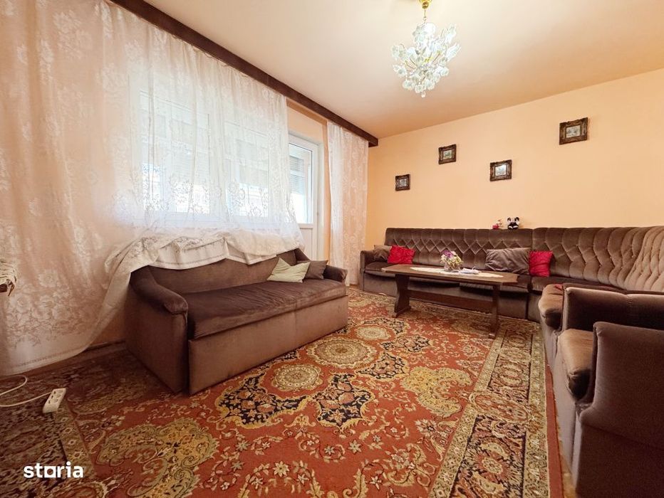 Apartament 3 camere decomandat 70mp+5mp balcon, etaj3/4-Gheorghe Lazar