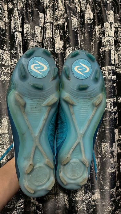 Ghete de forbal phantom