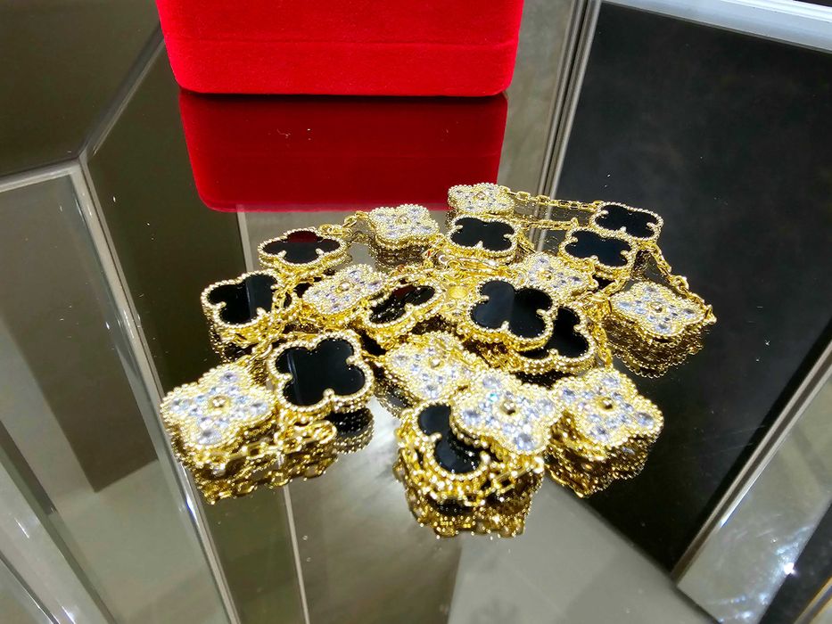 Van Cleef & Arpels VCA Gold Black Diamond 20 Alhambra Дамско Колие