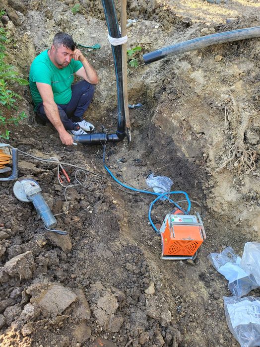 Sudor polietilenă execut suduri electrofuziune și  cap cap