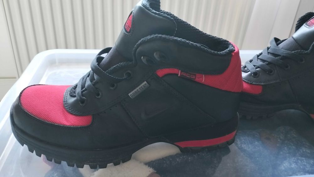 Vând Ghete Impecabile Nike