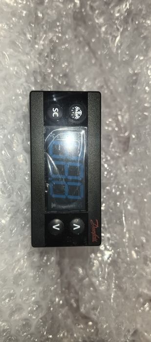 Vand termostat electronic/controler vitrine/dulapuri frigorifice