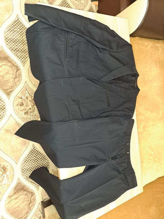 Официален костюм IVENTI