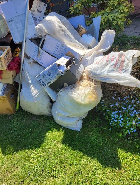 Oferim servicii de debarasari moloz mobila orice etc