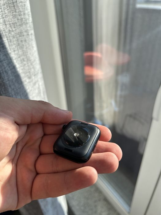 Apple Watch SE 2022 GPS 40 mm – Stare impecabilă, Baterie 100%