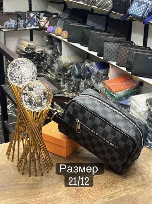 Мъжка чанта / Мъжки чанти Louis vuitton / Hugo /  портмонета / несесер