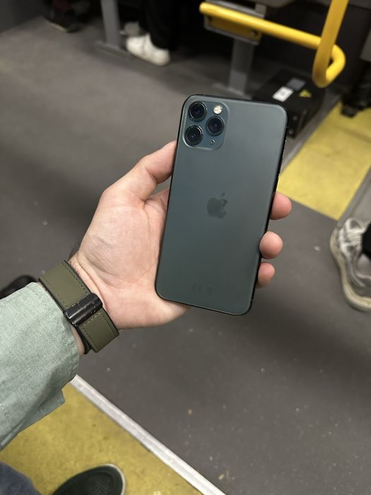 Продам телефон Айфон 11 Pro