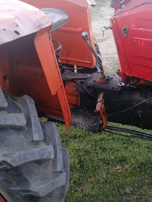 Tractor UTB 445/550/640