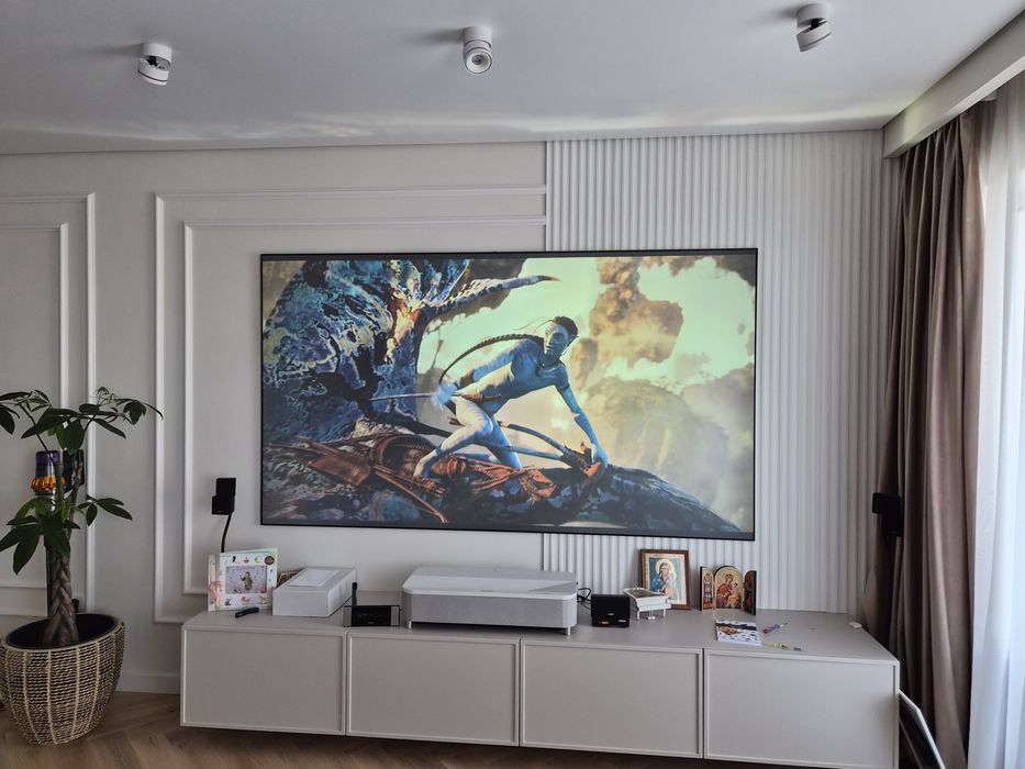 Videoproiector UST Epson Ls800