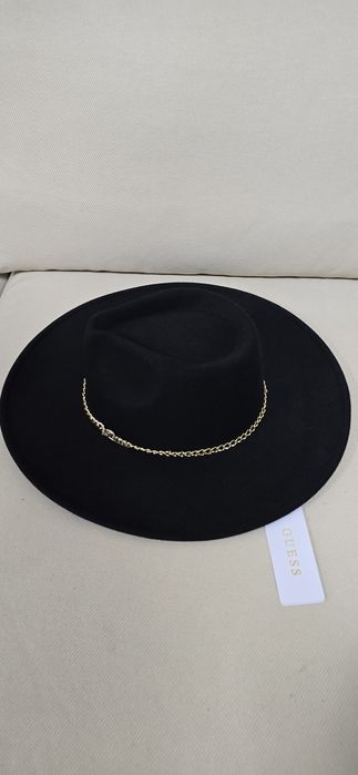 Оригинална Шапка Guess