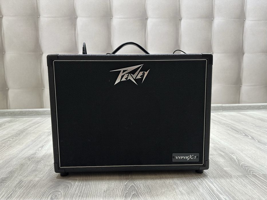 Гитарный комбоусилитель Peavey Vypyr X1