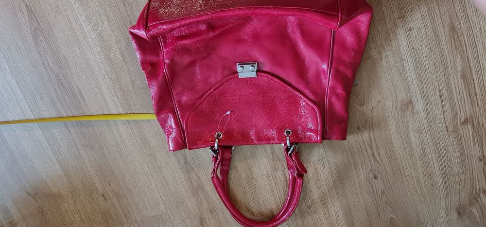 Кокетна чанта от естествена кожа