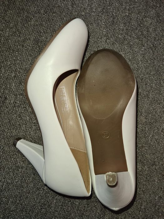 Vând pantofi mireasă