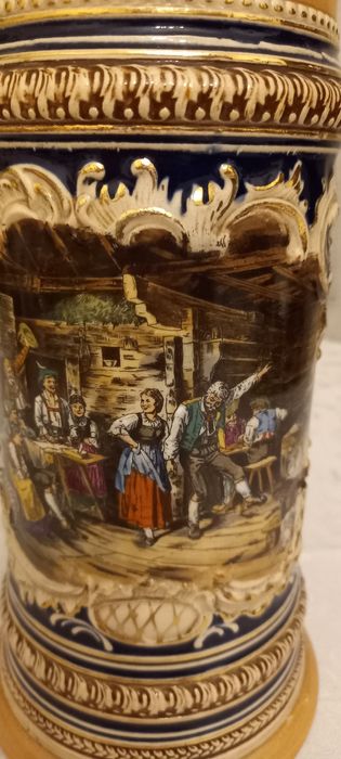 Vintage. Нова. Немска рисувана халба 31 см.