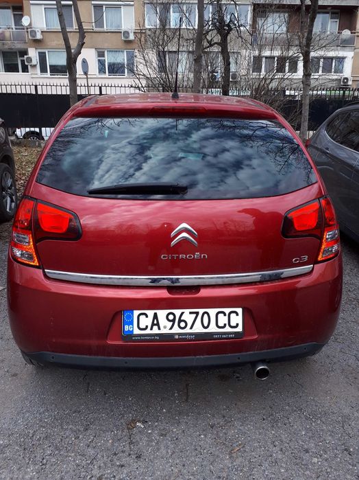 Продавам СитроенC3 -110000км,запазен и много поддържан.