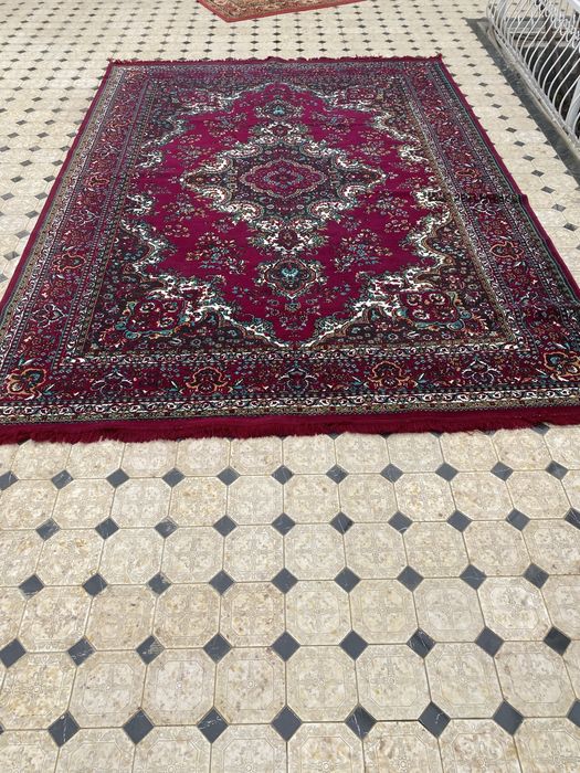 Гилам сотилади!!