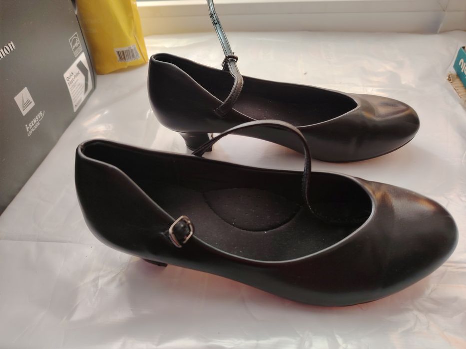 Обувь разная женская