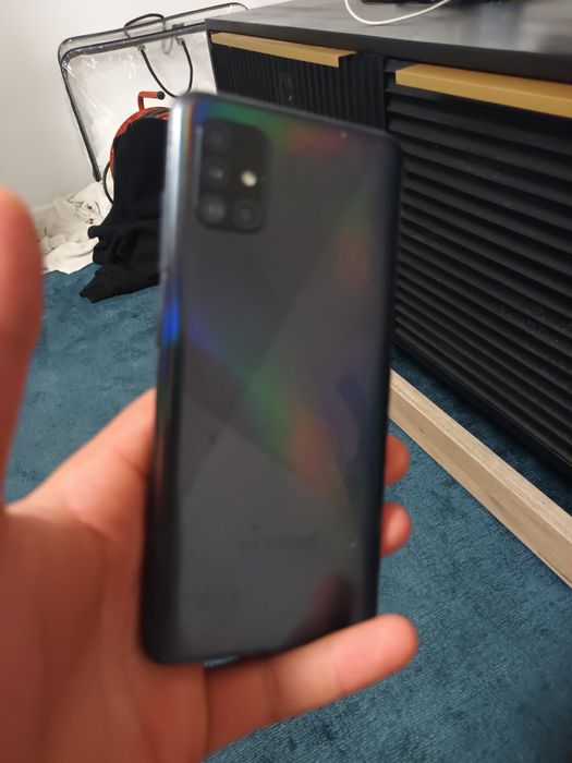 Vand telefoane  pret in privat