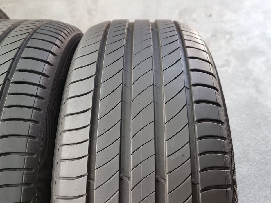 "Dot 22" 235/55/18 Michelin 4Броя: 420лв 6.3мм