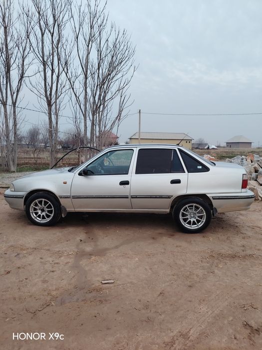 Nexia 1 sons 2006 yil normal xolatda metanda