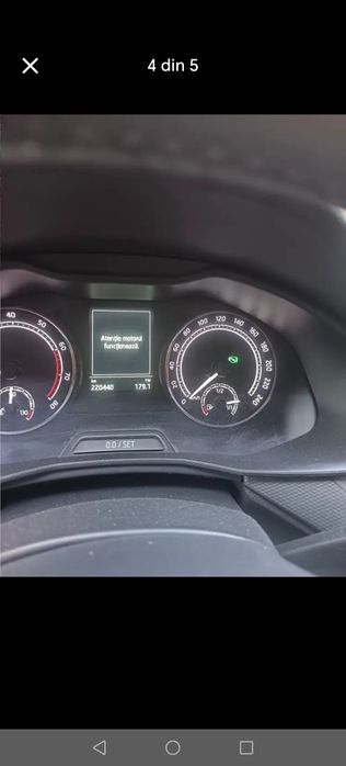 Vând Skoda Scala
