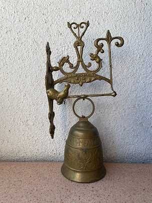 Ловен нож, сгъваем. Нов , произведен в СССР и медна камбана за врата.