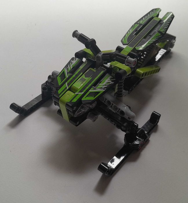 Lego Technic 42021 Snowmobile