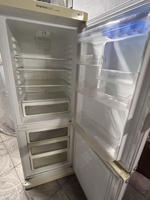 Продается холодильник