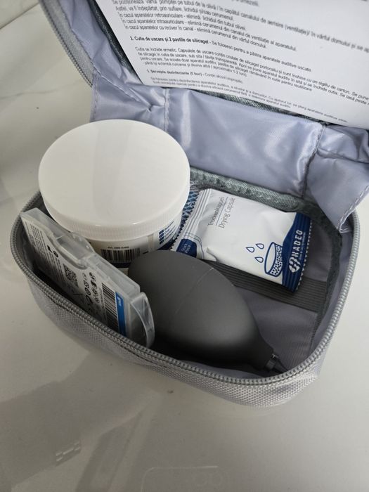 Aparat auditiv nou alb cutie cabinet medical