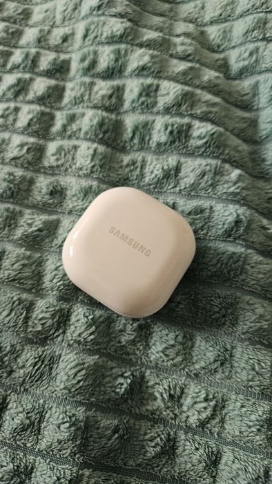 Продам наушники Samsung GalaxyBads 2