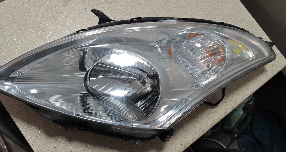 Far dreapta stanga Suzuki Swift 3 european