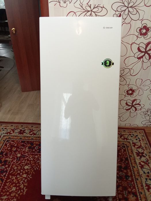 Продам холодильник DEXP 2024г