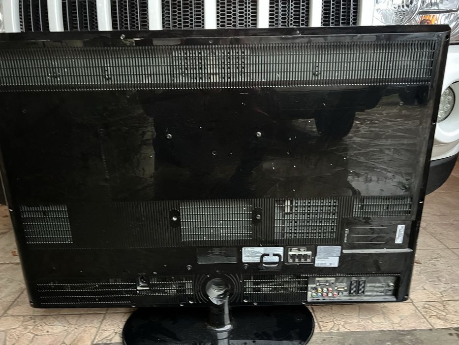 Телевизор 42 инча