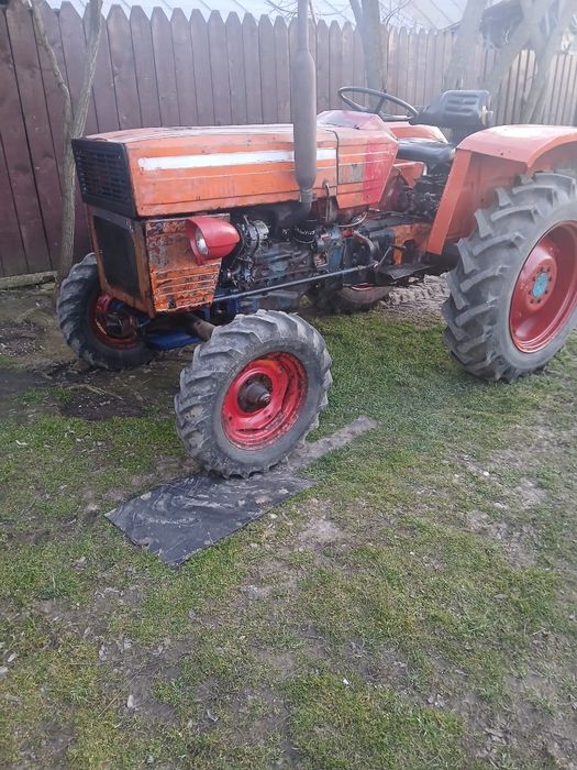 Tractor UTB 445/550/640
