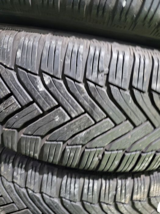 4 бр зимни 205/60/16 Michelin