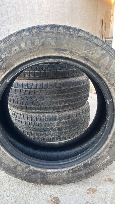 Зимние шины 215х60 R17